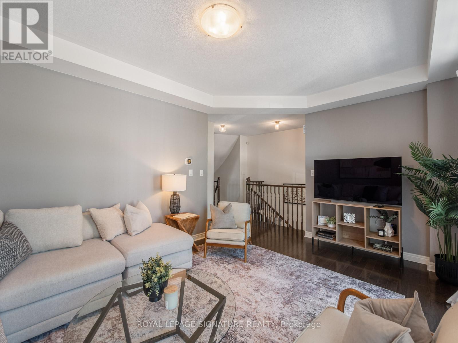 9 Mastwood Crescent, Toronto, Ontario  M1C 0B3 - Photo 8 - E13499904