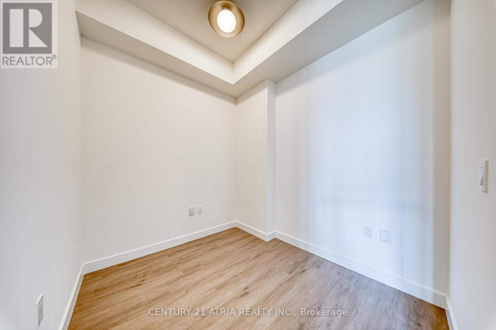 Unknown Address, ,    - Photo 15 - E13500056