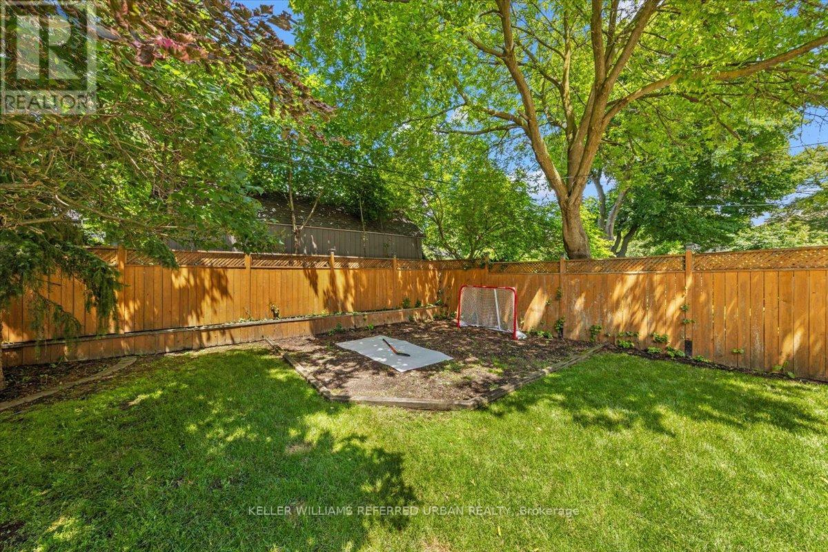 6 Wentworth Avenue, Toronto, Ontario  M2N 1T6 - Photo 32 - C13478200