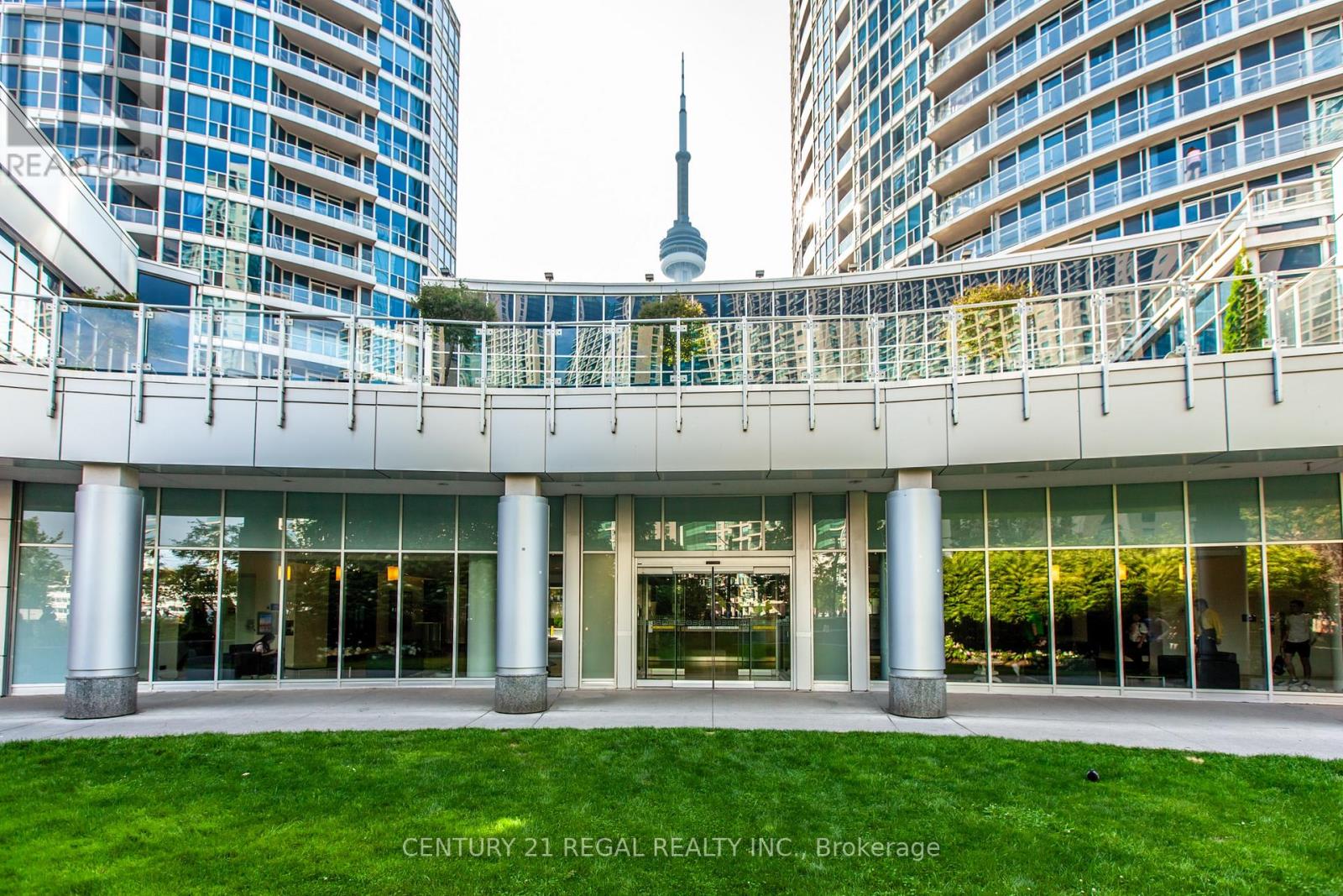 1714 - 208 Queens Quay W, Toronto, Ontario  M5J 2Y5 - Photo 2 - C13497044