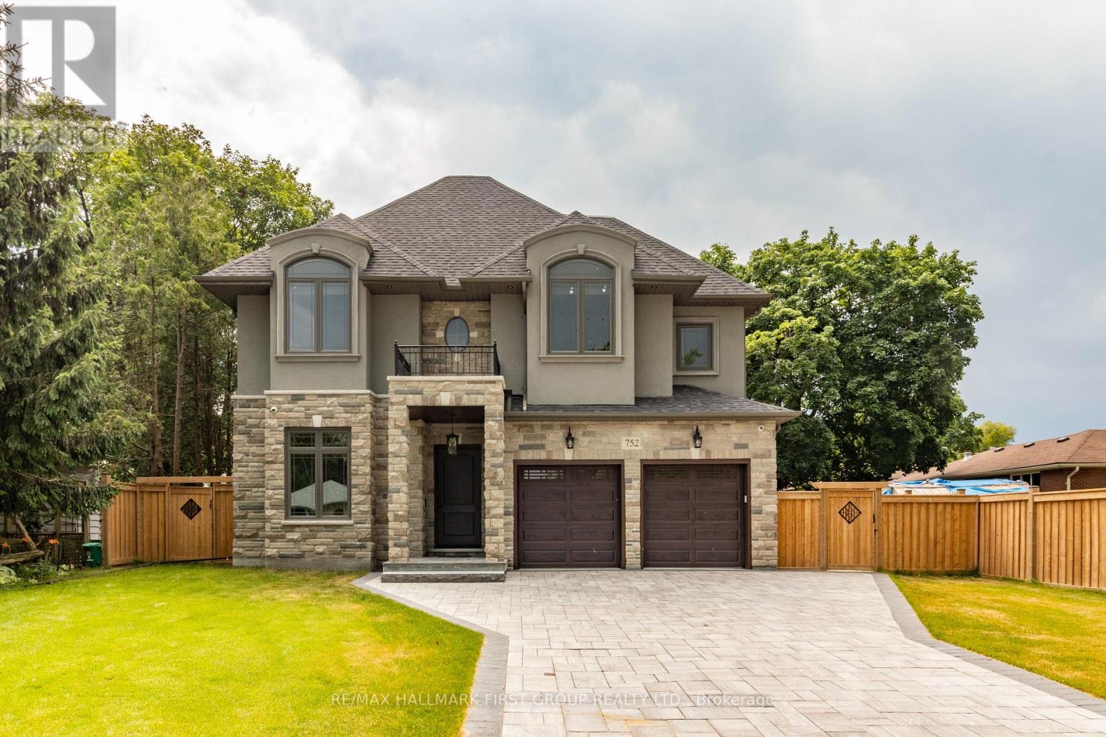 752 Hillview Crescent, Pickering, Ontario  L1W 2S1 - Photo 2 - E13497058