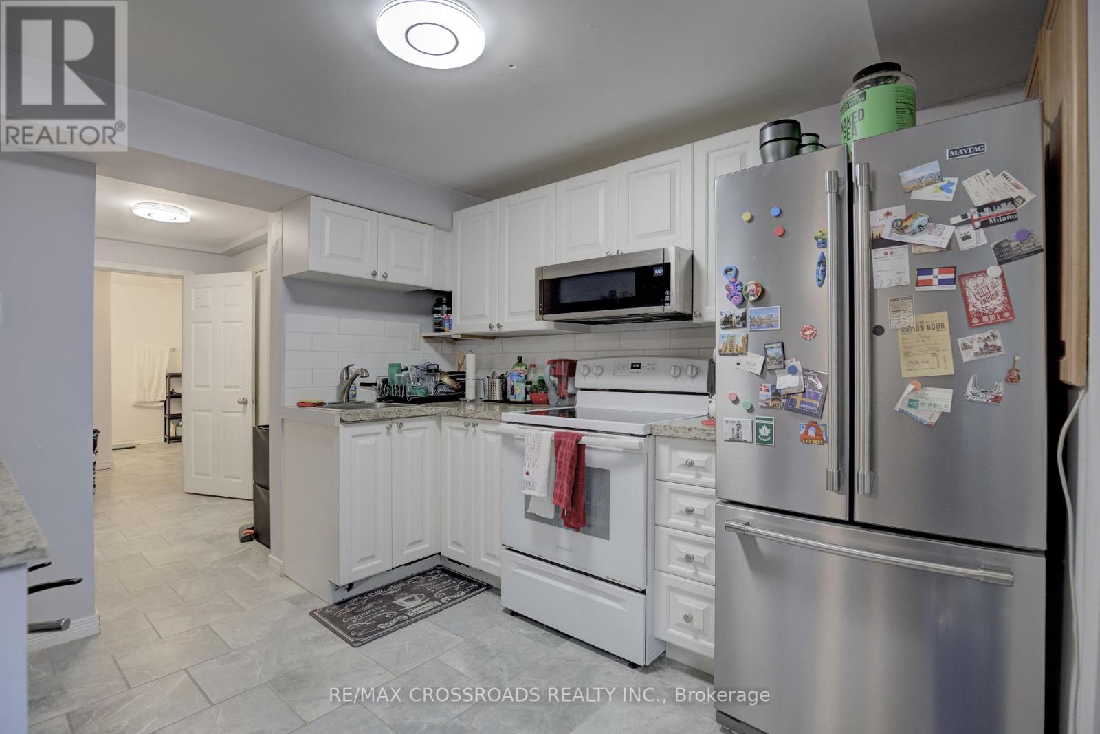 (Basement) - 2 Viceregal Court, Whitby, Ontario  L1N 6R2 - Photo 11 - E13497078