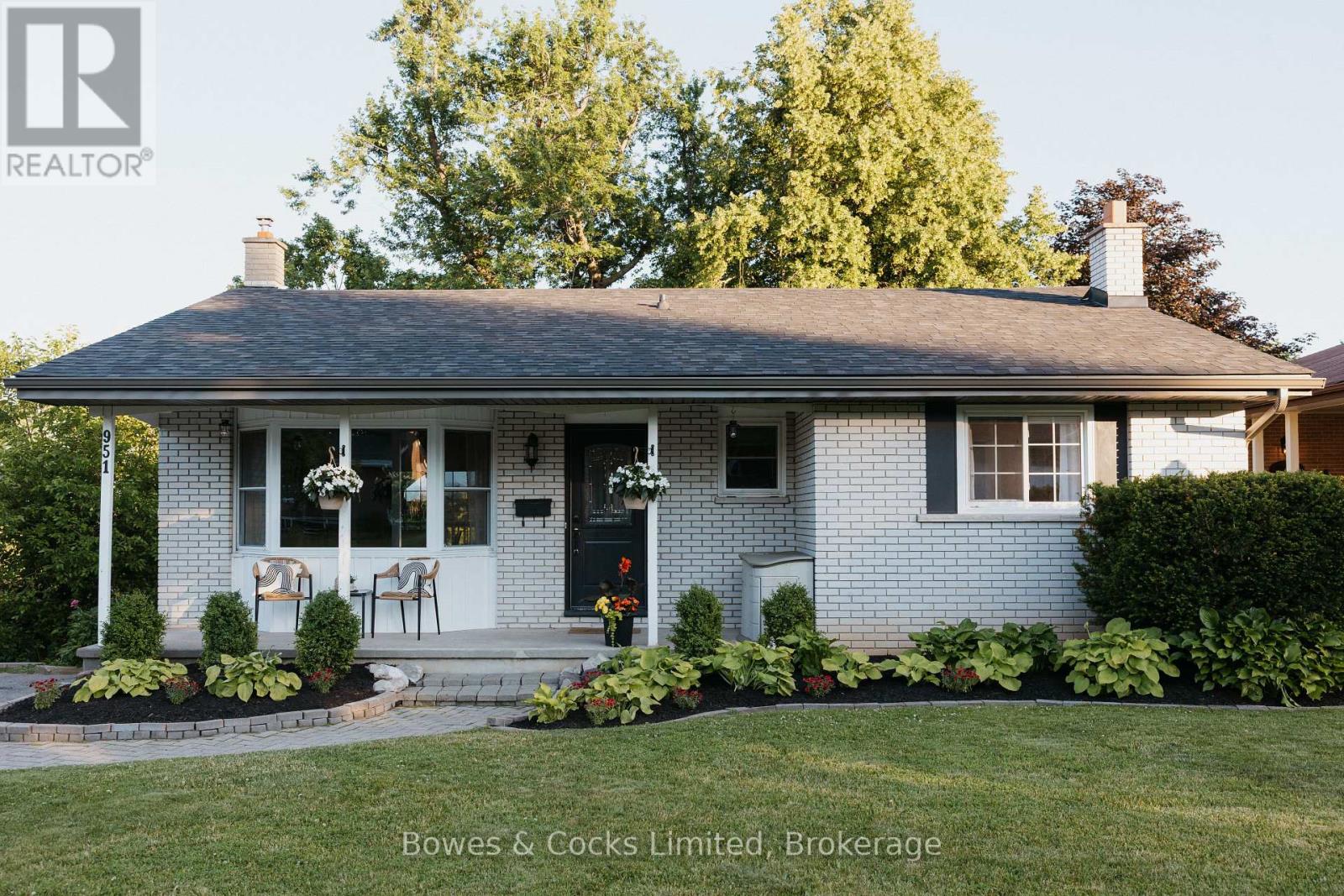 951 ELLESMERE AVENUE, Peterborough, Ontario