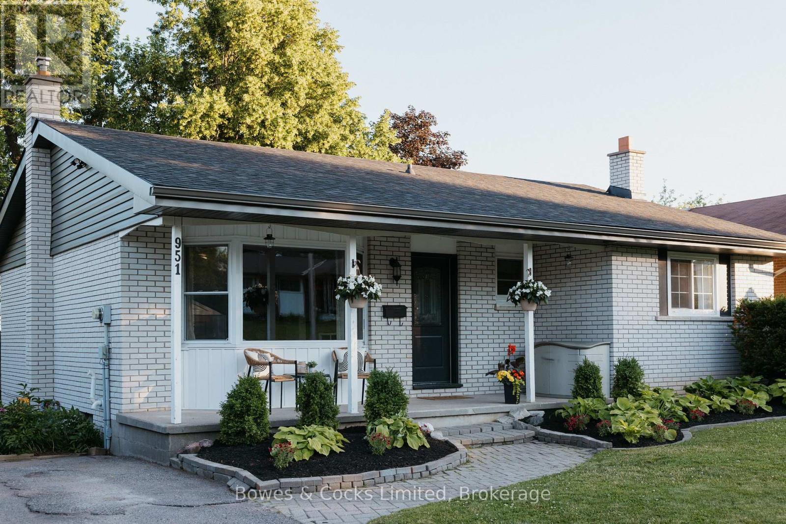 951 Ellesmere Avenue, Peterborough, Ontario  K9H 7A9 - Photo 2 - X13485940