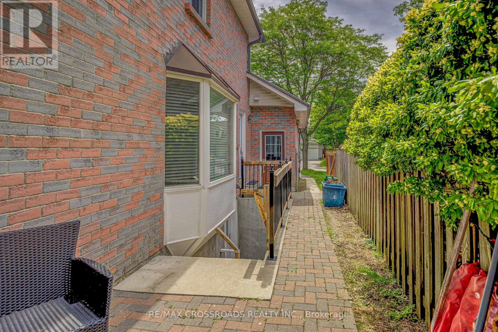 (Basement) - 2 Viceregal Court, Whitby, Ontario  L1N 6R2 - Photo 22 - E13497078
