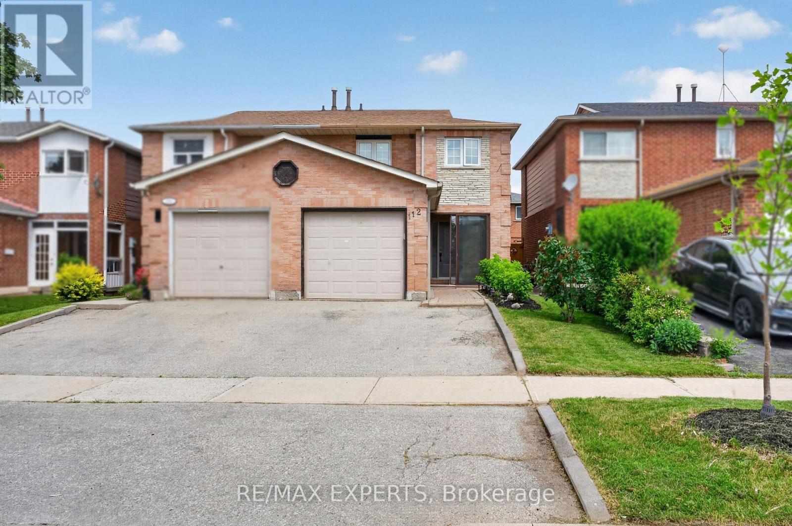 112 Andrea Lane, Vaughan, Ontario  L4L 1E7 - Photo 4 - N13499998