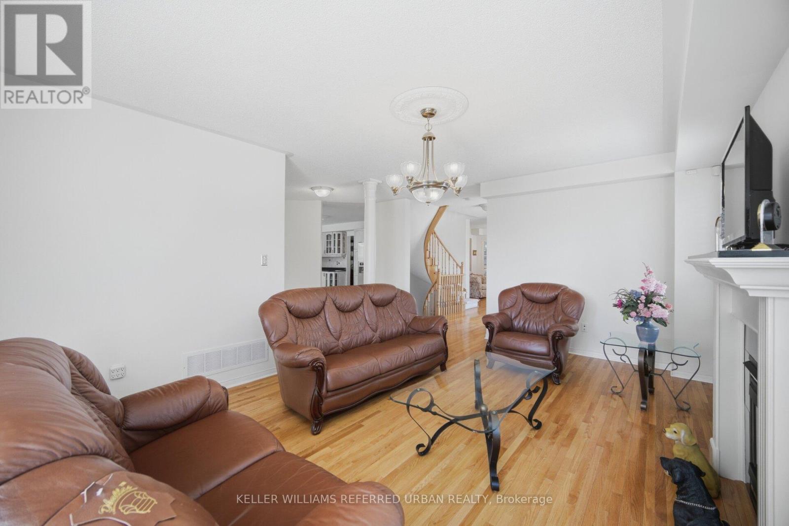 239 Drummond Drive, Vaughan, Ontario  L6A 3C1 - Photo 17 - N13500048