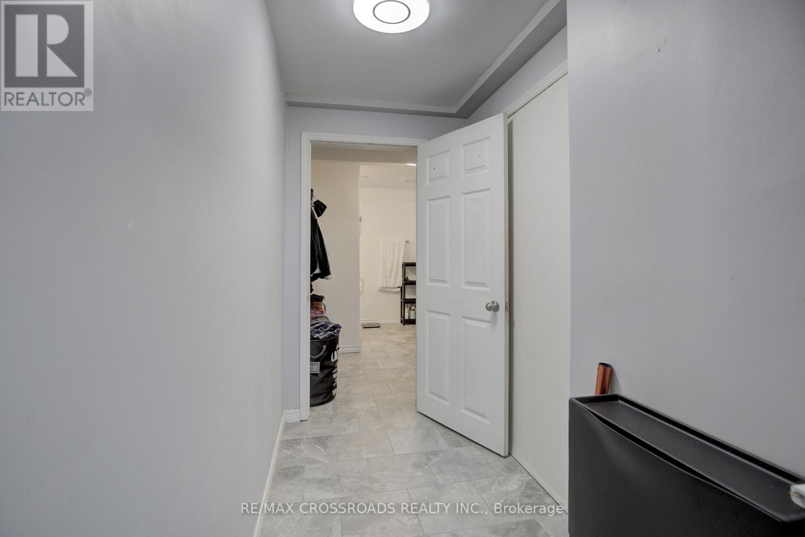 (Basement) - 2 Viceregal Court, Whitby, Ontario  L1N 6R2 - Photo 16 - E13497078