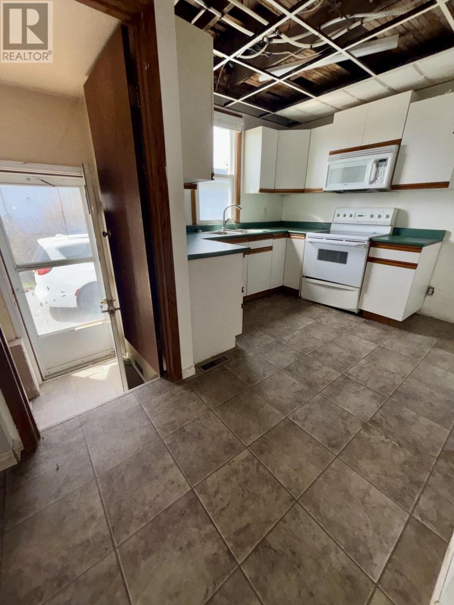 182 High St, Thudner Bay, Ontario  P7A 5R6 - Photo 4 - TB2601481