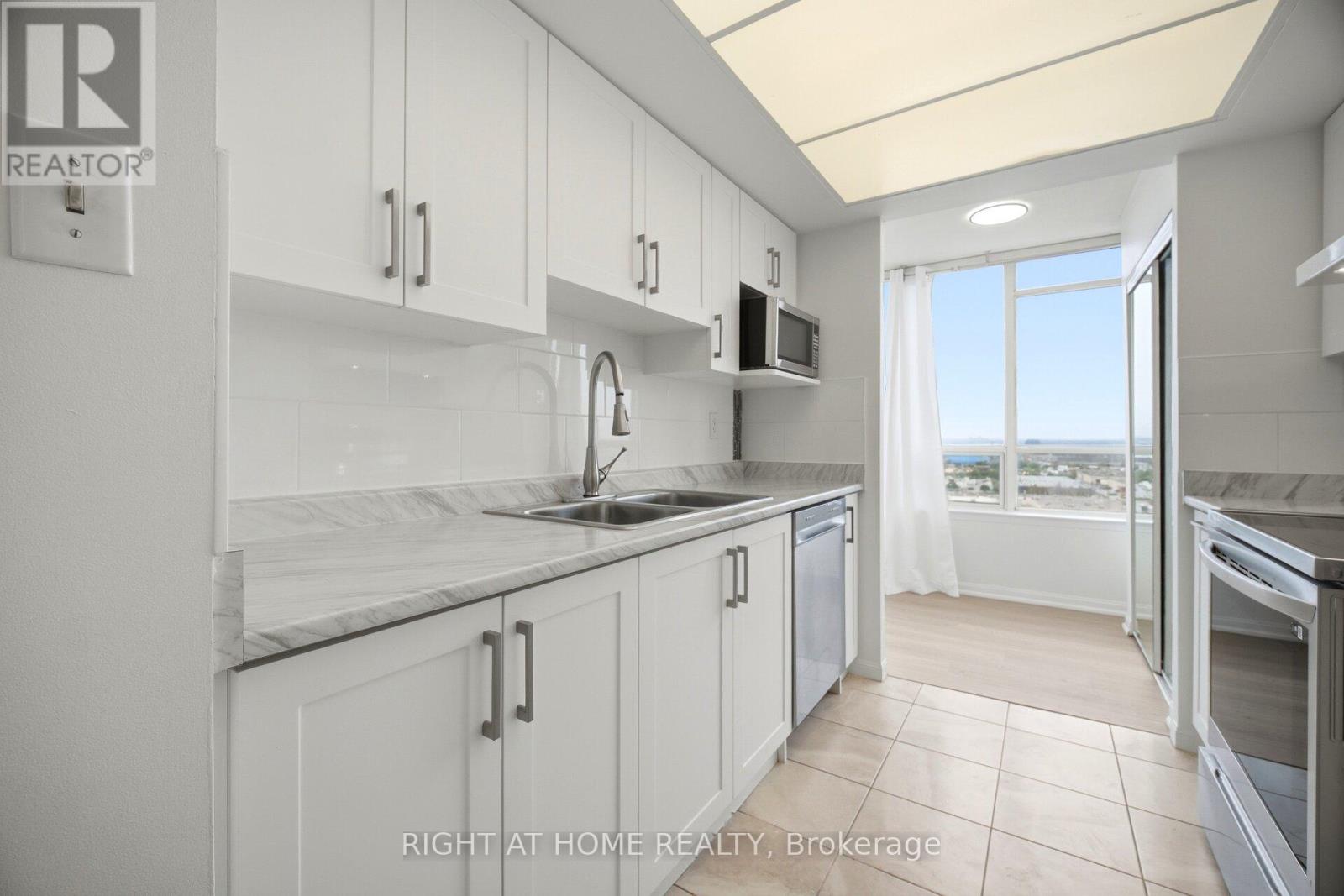 1808 - 550 Webb Drive, Mississauga, Ontario  L5B 3Y4 - Photo 19 - W13497056