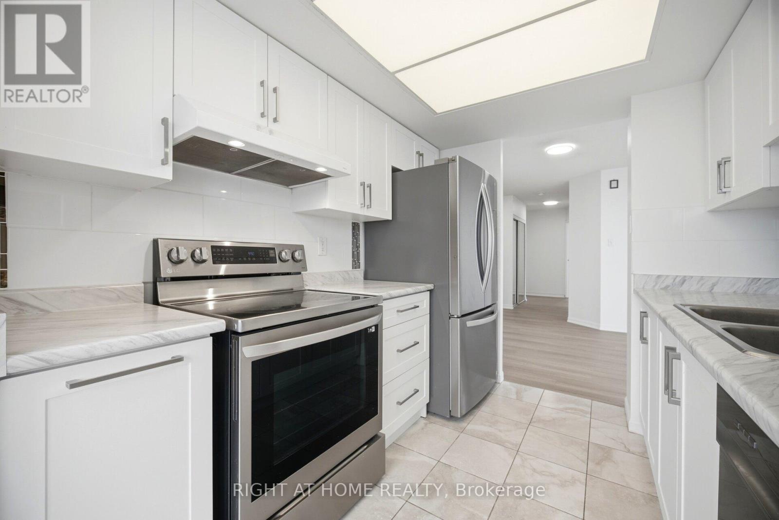 1808 - 550 Webb Drive, Mississauga, Ontario  L5B 3Y4 - Photo 37 - W13497056