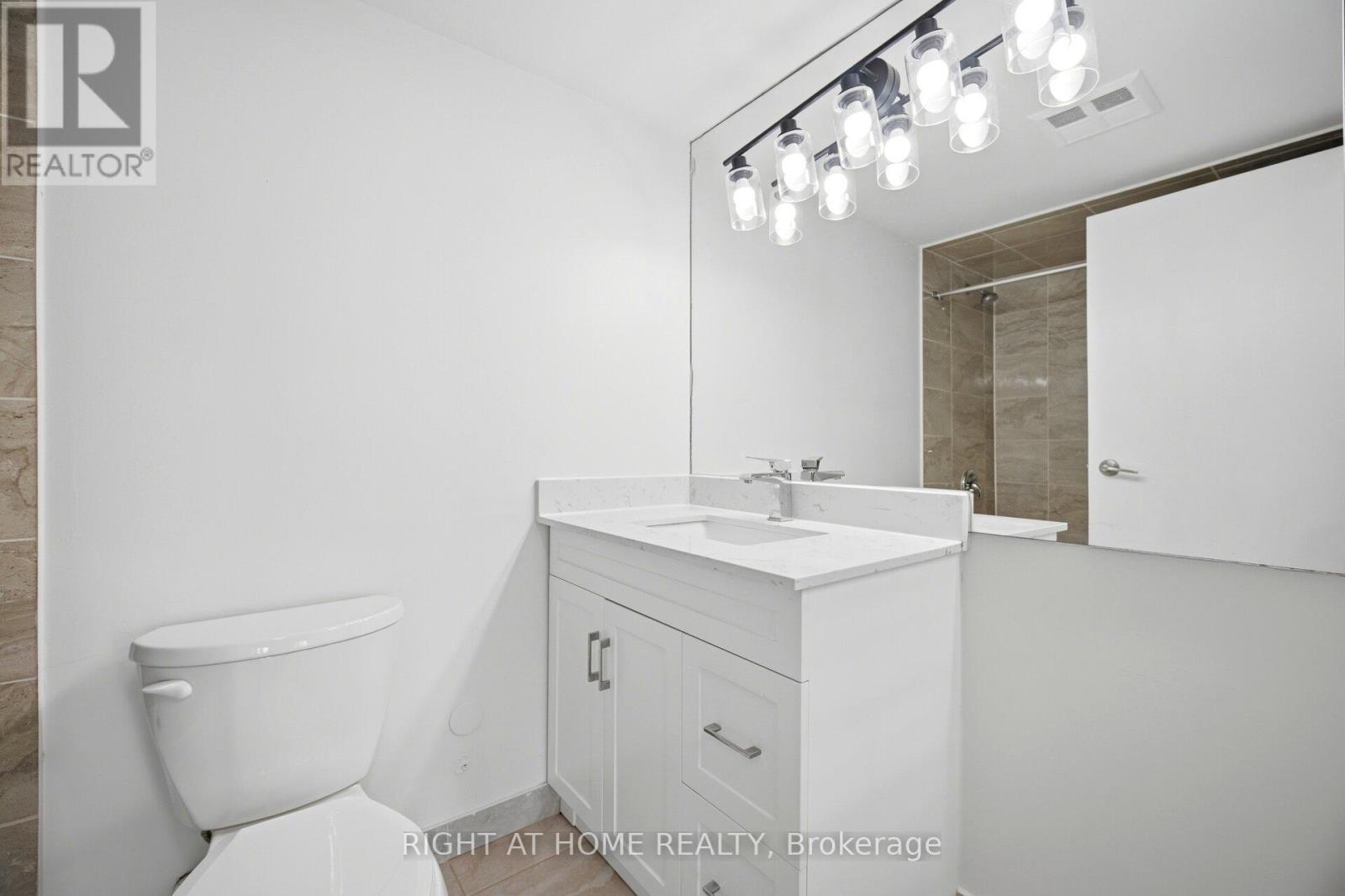1808 - 550 Webb Drive, Mississauga, Ontario  L5B 3Y4 - Photo 28 - W13497056