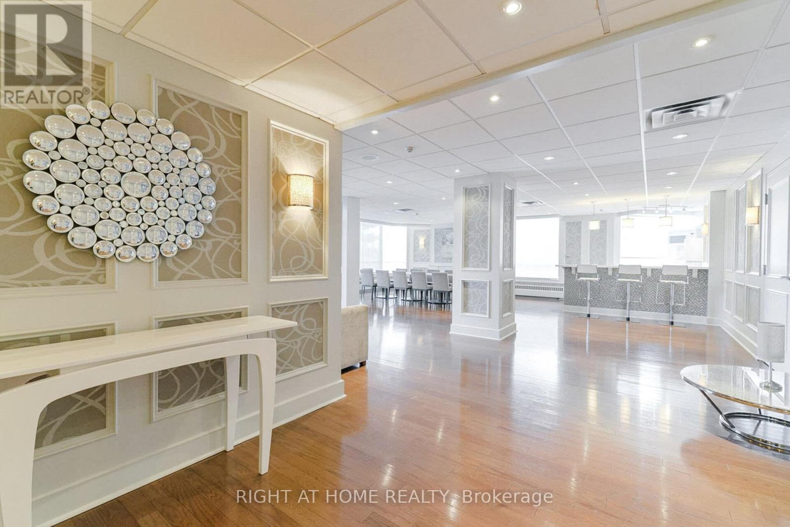 1808 - 550 Webb Drive, Mississauga, Ontario  L5B 3Y4 - Photo 9 - W13497056