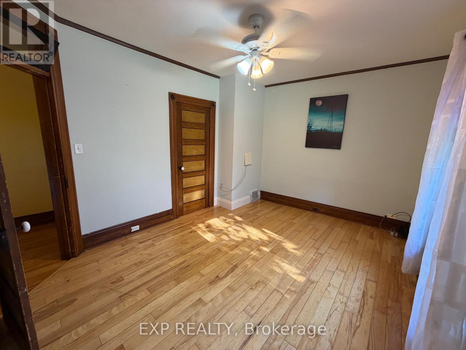 Upper - 52 First Street, Orangeville, Ontario  L9W 2E2 - Photo 8 - W13499804