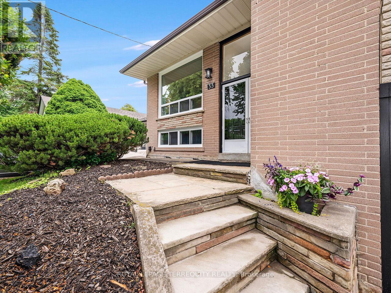 33 Ludgate Road, Toronto, Ontario  M9W 2Y2 - Photo 7 - W13499828