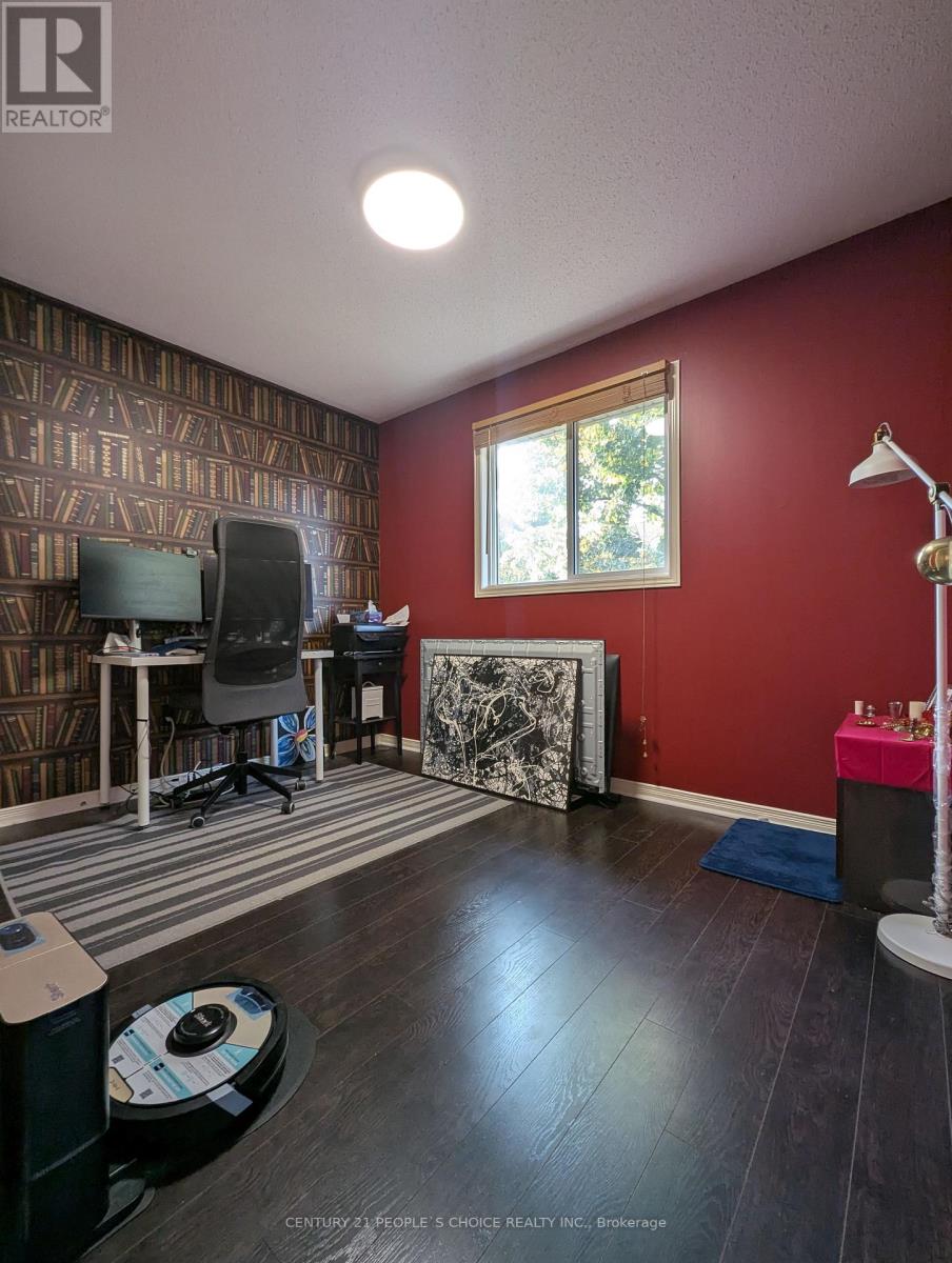 4486 Virtue Court, Burlington, Ontario  L7L 6J9 - Photo 11 - W13499942