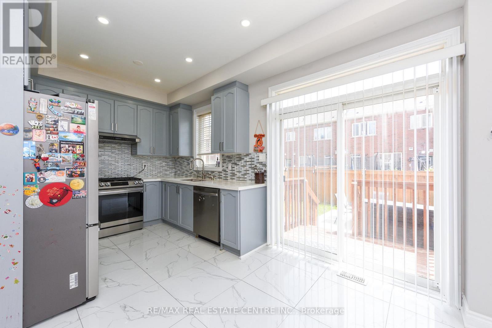 682 Megson Terrace, Milton, Ontario  L9T 8K4 - Photo 11 - W13499992