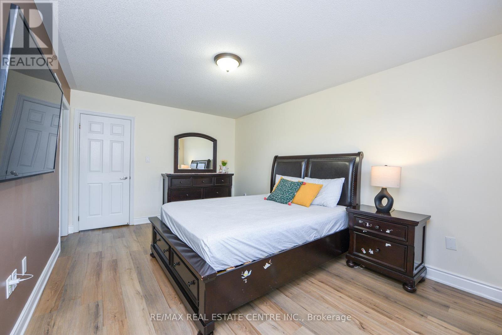 682 Megson Terrace, Milton, Ontario  L9T 8K4 - Photo 19 - W13499992