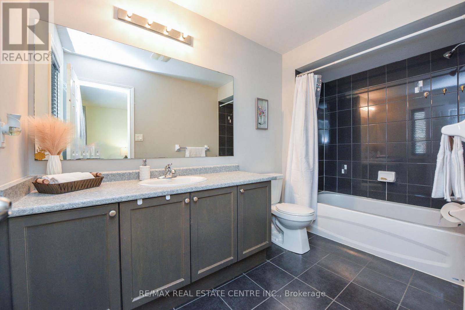 682 Megson Terrace, Milton, Ontario  L9T 8K4 - Photo 20 - W13499992