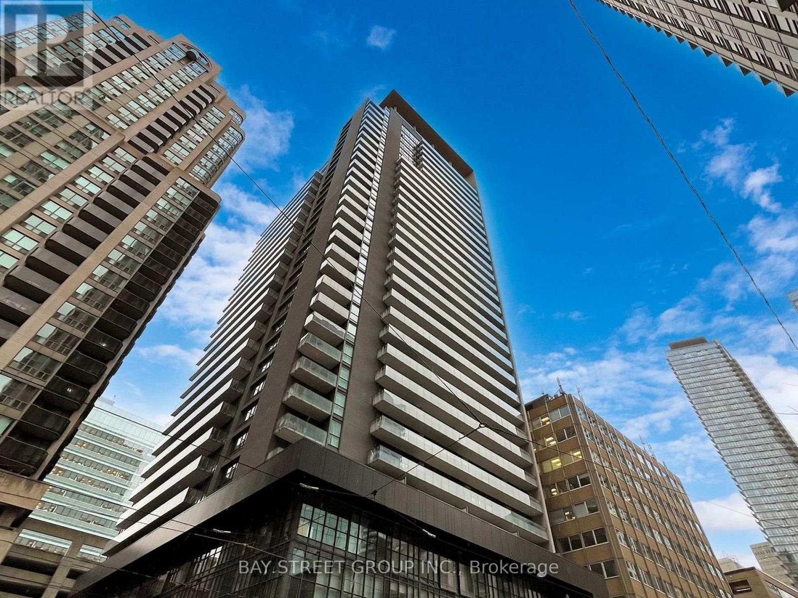 1812 - 770 BAY STREET, Toronto, Ontario