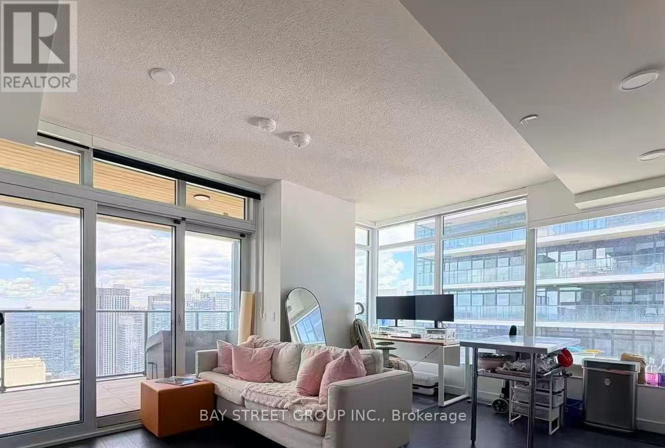 4905 - 3 Concord Cityplace Way, Toronto, Ontario  M5V 0X4 - Photo 12 - C13089726