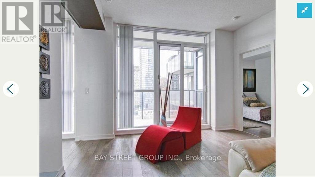 1812 - 770 Bay Street, Toronto, Ontario  M5G 0A6 - Photo 6 - C13435740