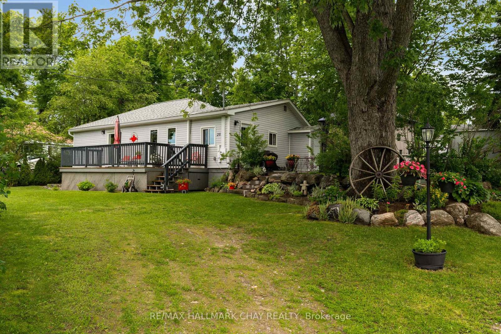 25 RAILWAY STREET, Georgian Bay, Ontario