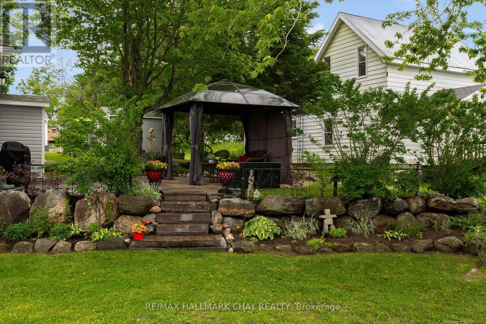 25 Railway Street, Georgian Bay, Ontario  P0C 1H0 - Photo 2 - X13499914