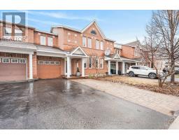 322 FOXRIDGE WAY, Ottawa, Ontario
