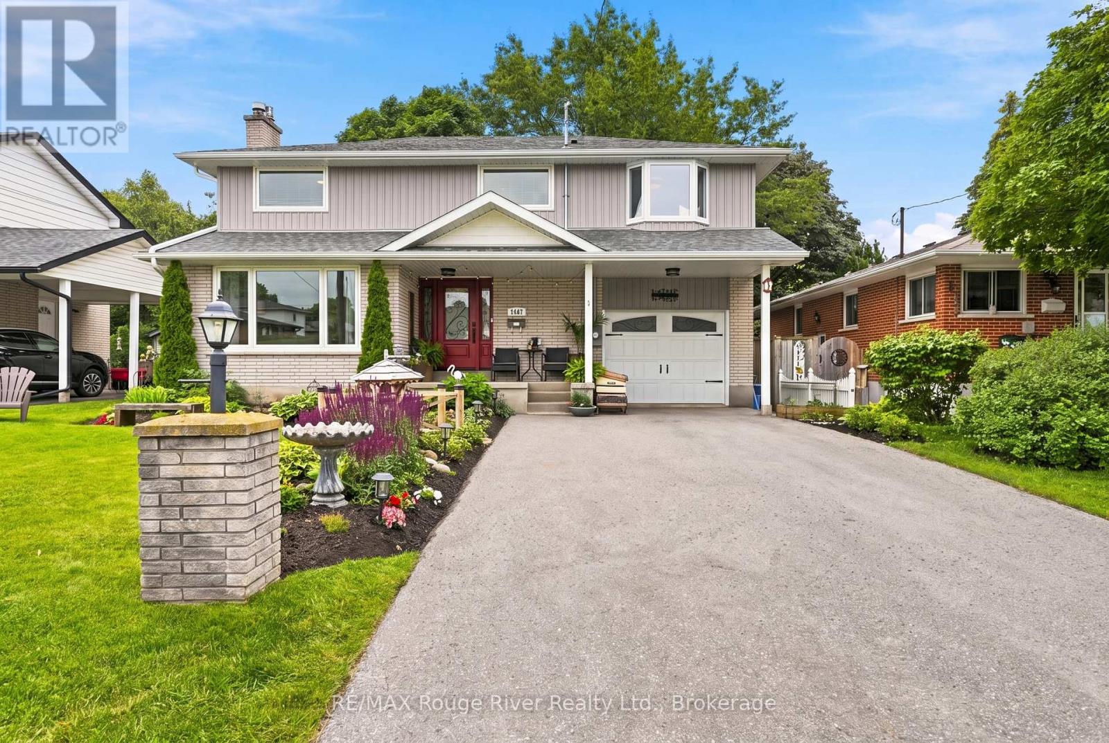 1187 WAKEFIELD CRESCENT, Oshawa, Ontario