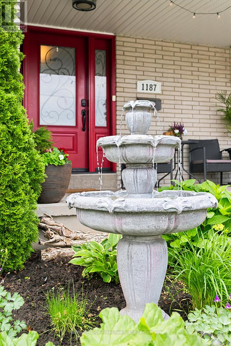 1187 Wakefield Crescent, Oshawa, Ontario  L1H 1W1 - Photo 4 - E13500138