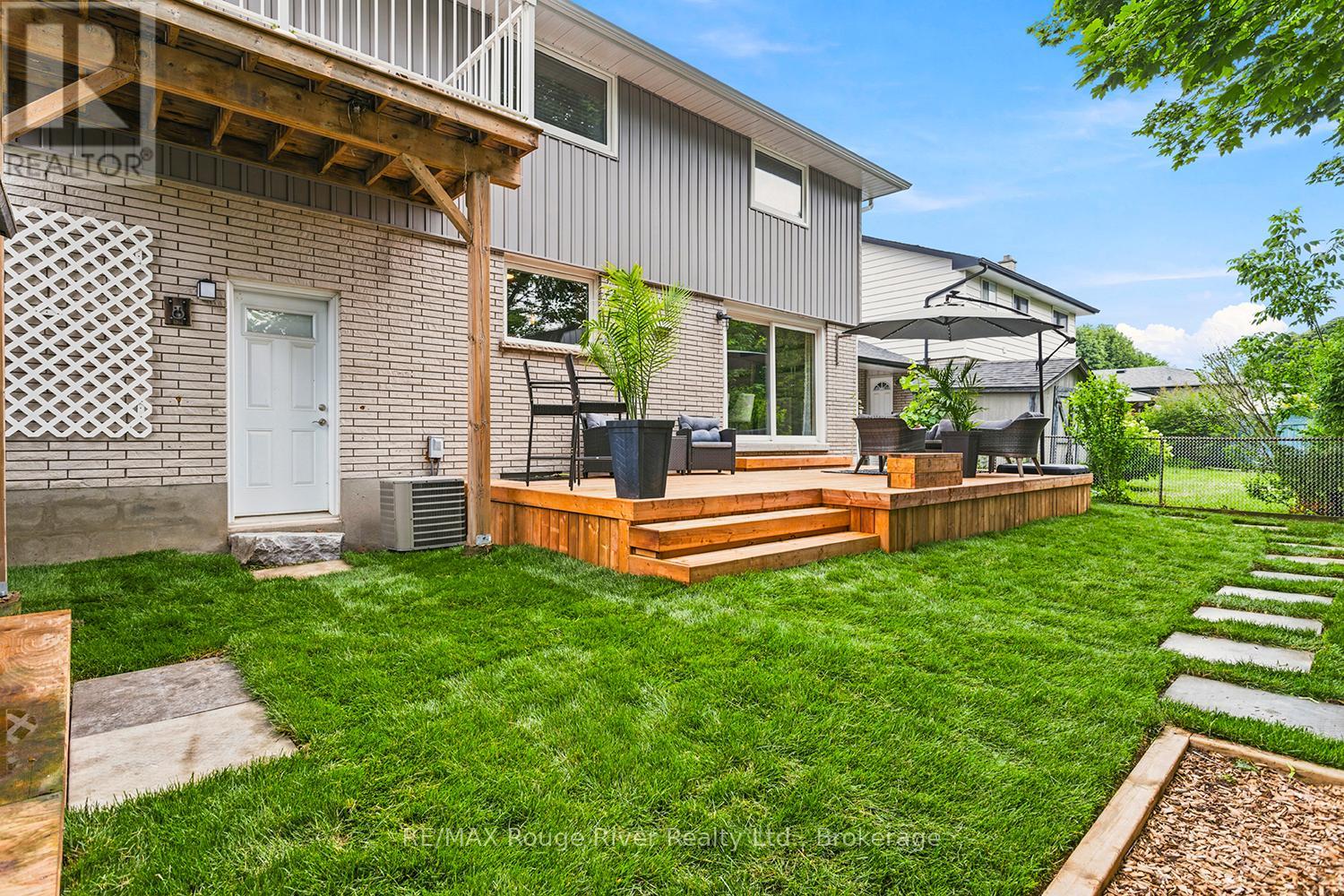 1187 Wakefield Crescent, Oshawa, Ontario  L1H 1W1 - Photo 45 - E13500138