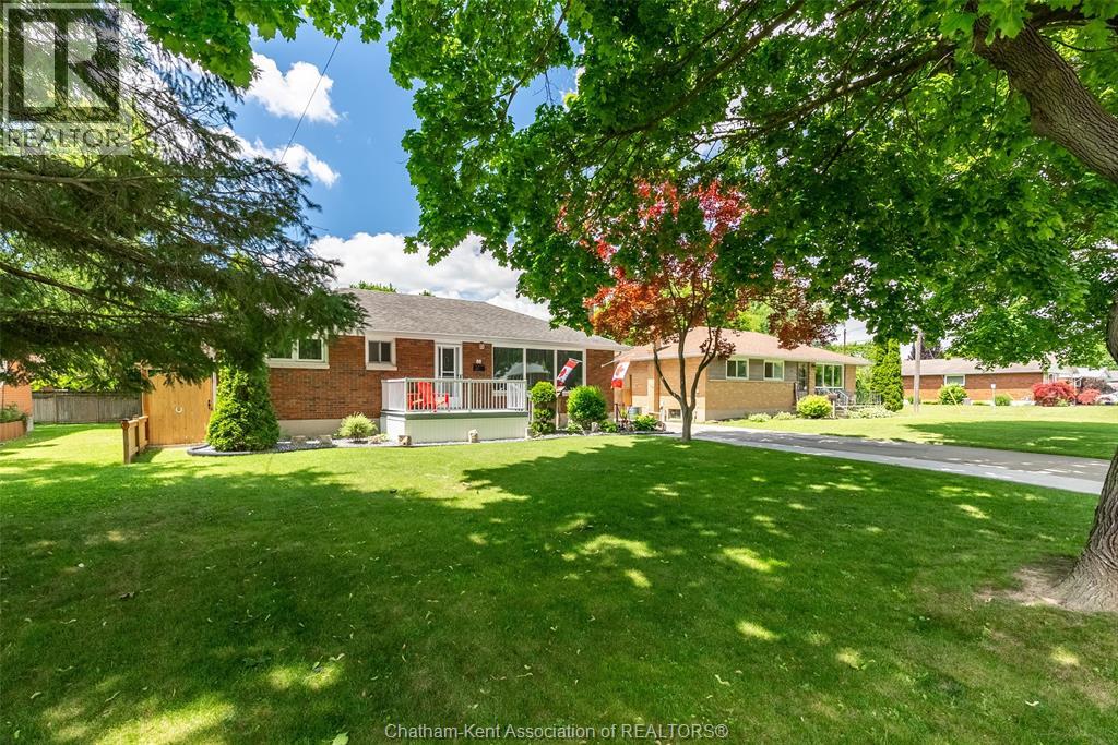 88 Dunvegan Drive, Chatham, Ontario  N7M 5A2 - Photo 5 - 26012062
