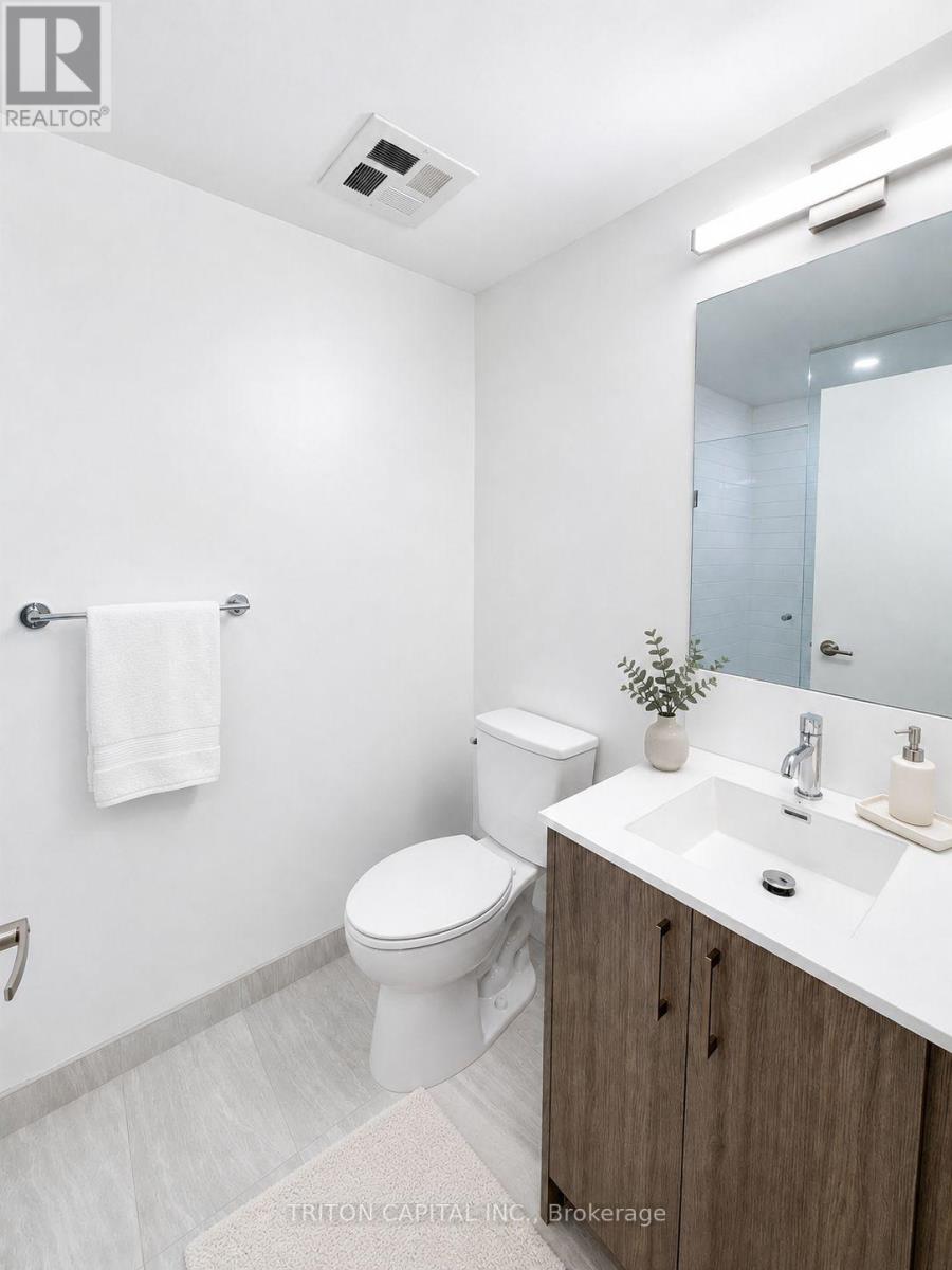 401 - 4010 Eglinton Avenue W, Toronto, Ontario  M9A 4M2 - Photo 8 - W13496592