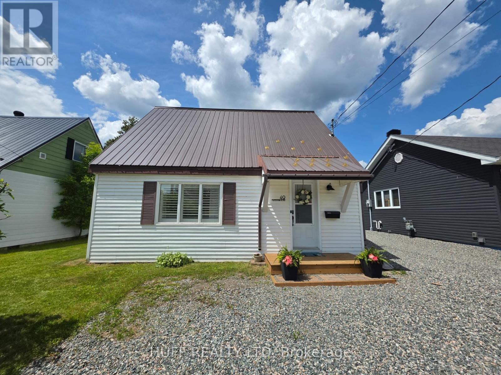 49 Tweedsmuir Road, Kirkland Lake, Ontario  P2N 1J1 - Photo 2 - T13498880