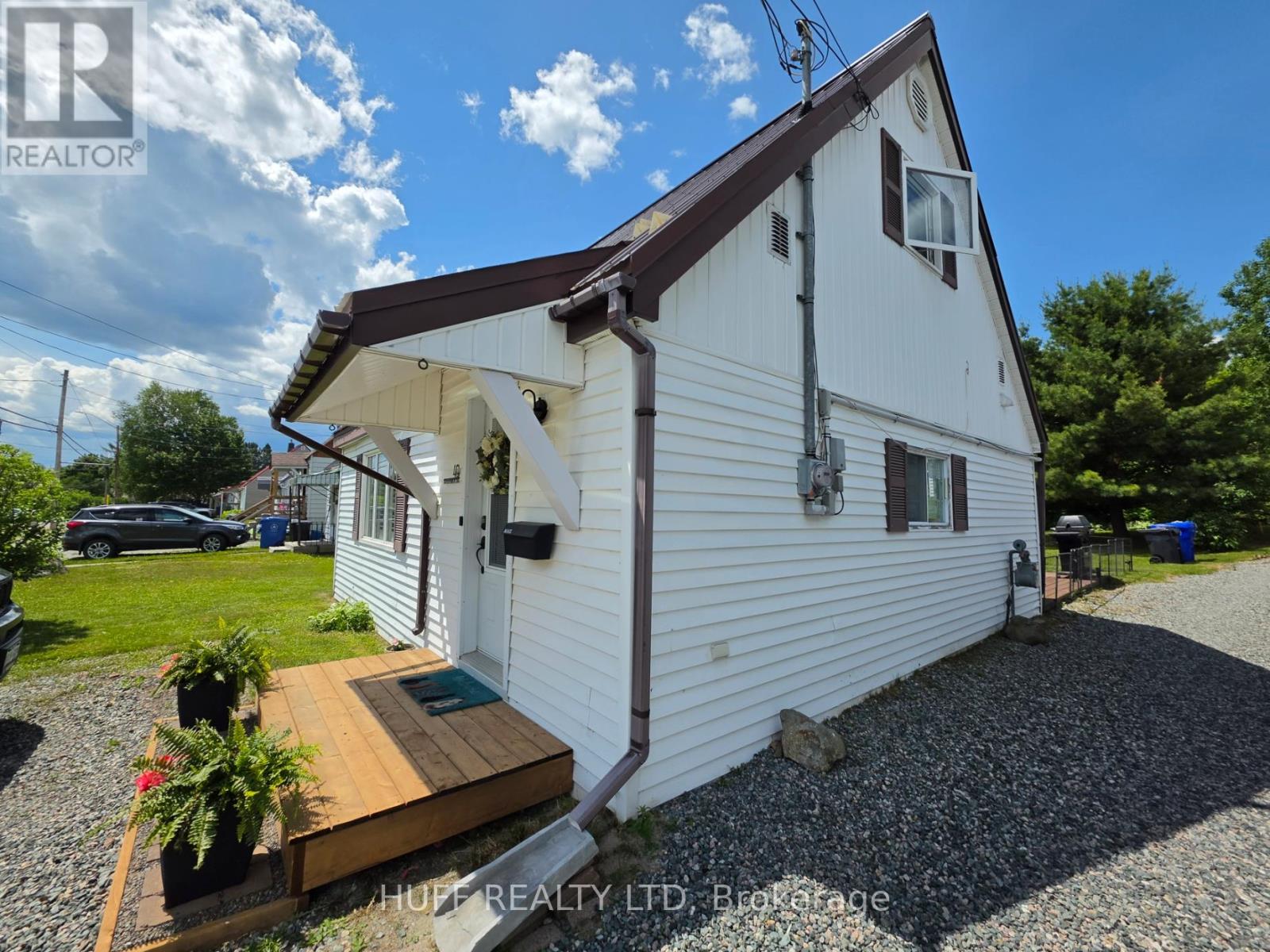 49 Tweedsmuir Road, Kirkland Lake, Ontario  P2N 1J1 - Photo 3 - T13498880