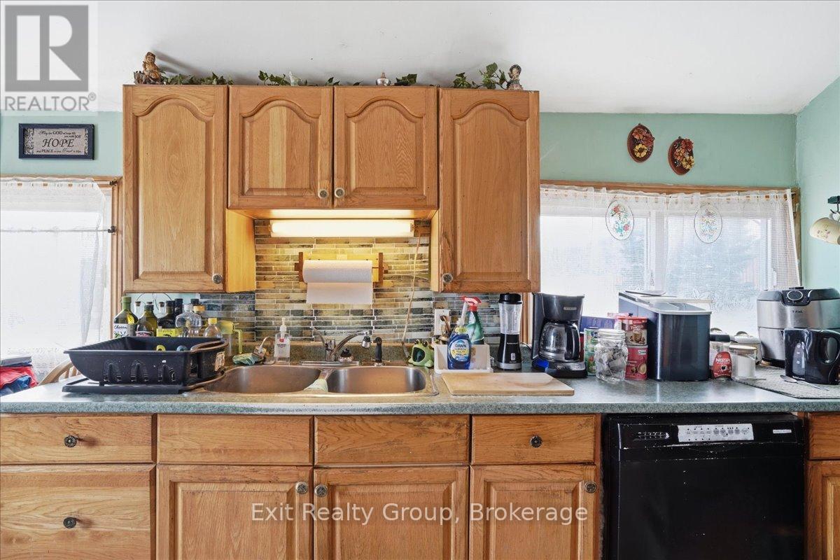 11 Consecon Main Street, Prince Edward County, Ontario  K0K 1T0 - Photo 7 - X13500170