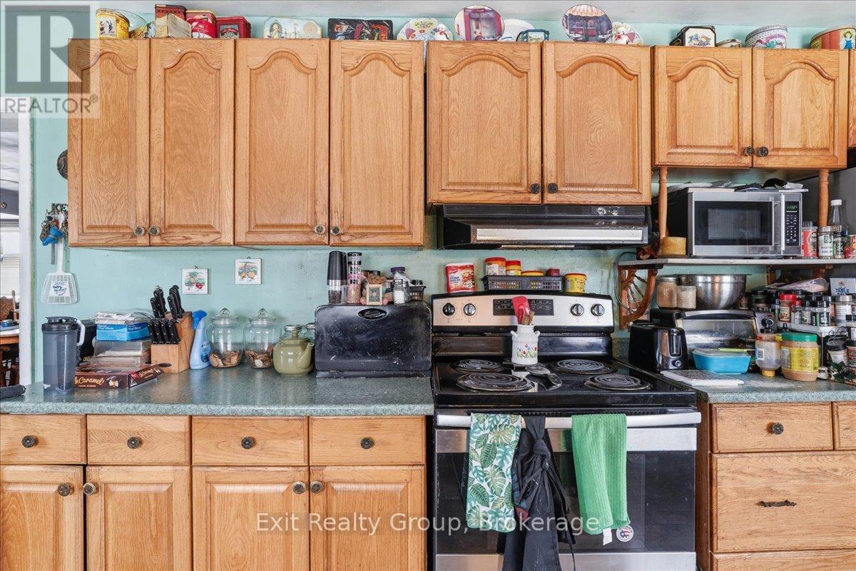 11 Consecon Main Street, Prince Edward County, Ontario  K0K 1T0 - Photo 8 - X13500170