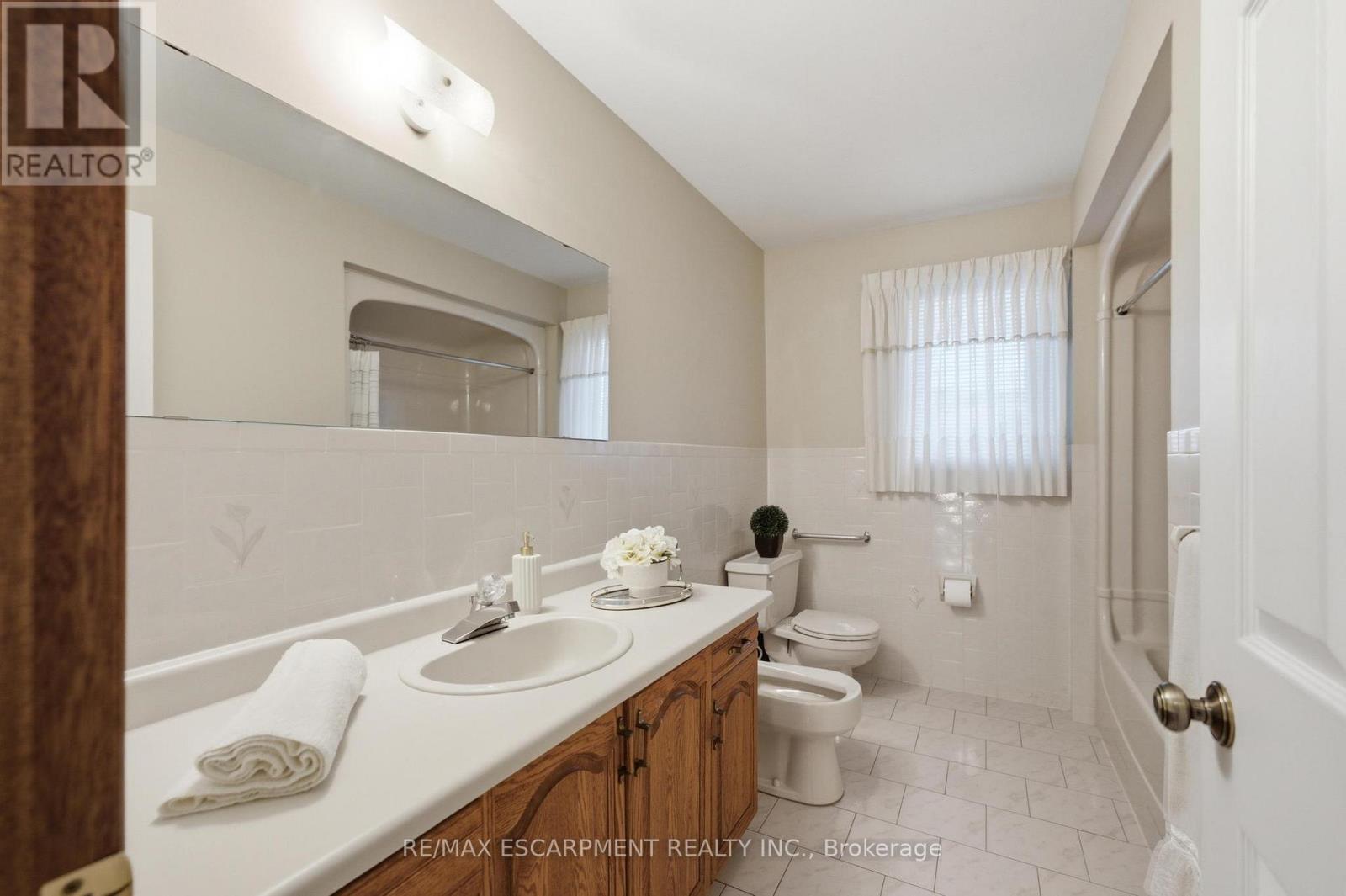 11 Gabriele Court, Hamilton, Ontario  L8G 5C4 - Photo 28 - X13468732