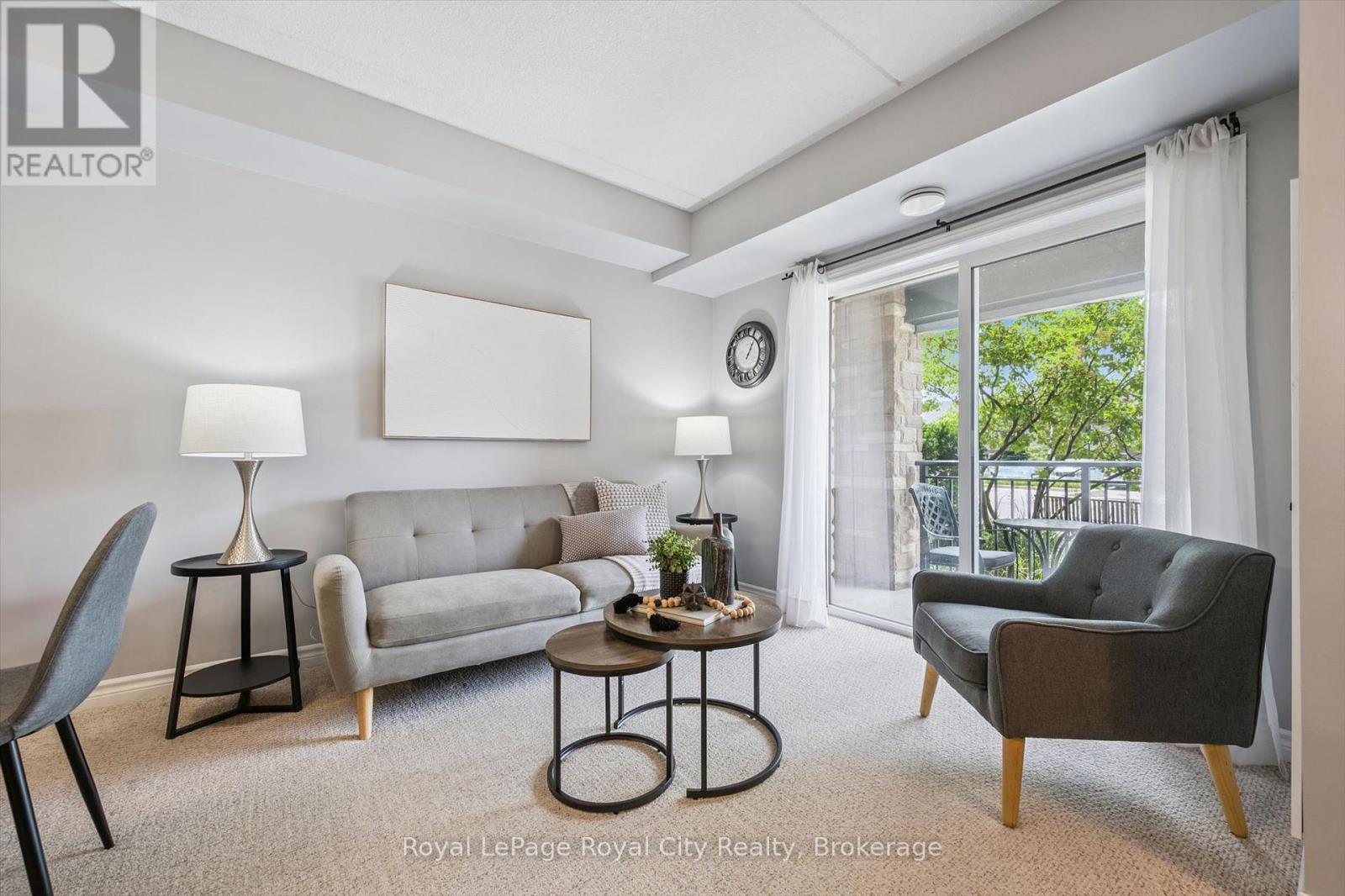 111 - 67 KINGSBURY SQUARE, Guelph, Ontario