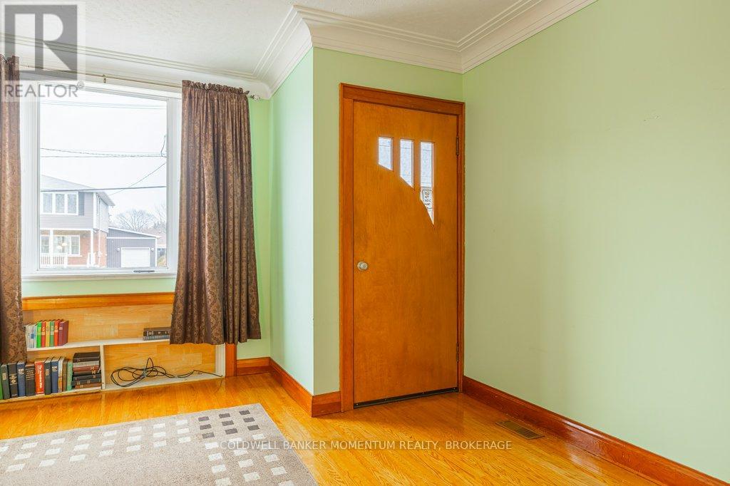 123 Haig Street, St. Catharines, Ontario  L2R 7G7 - Photo 4 - X13496976