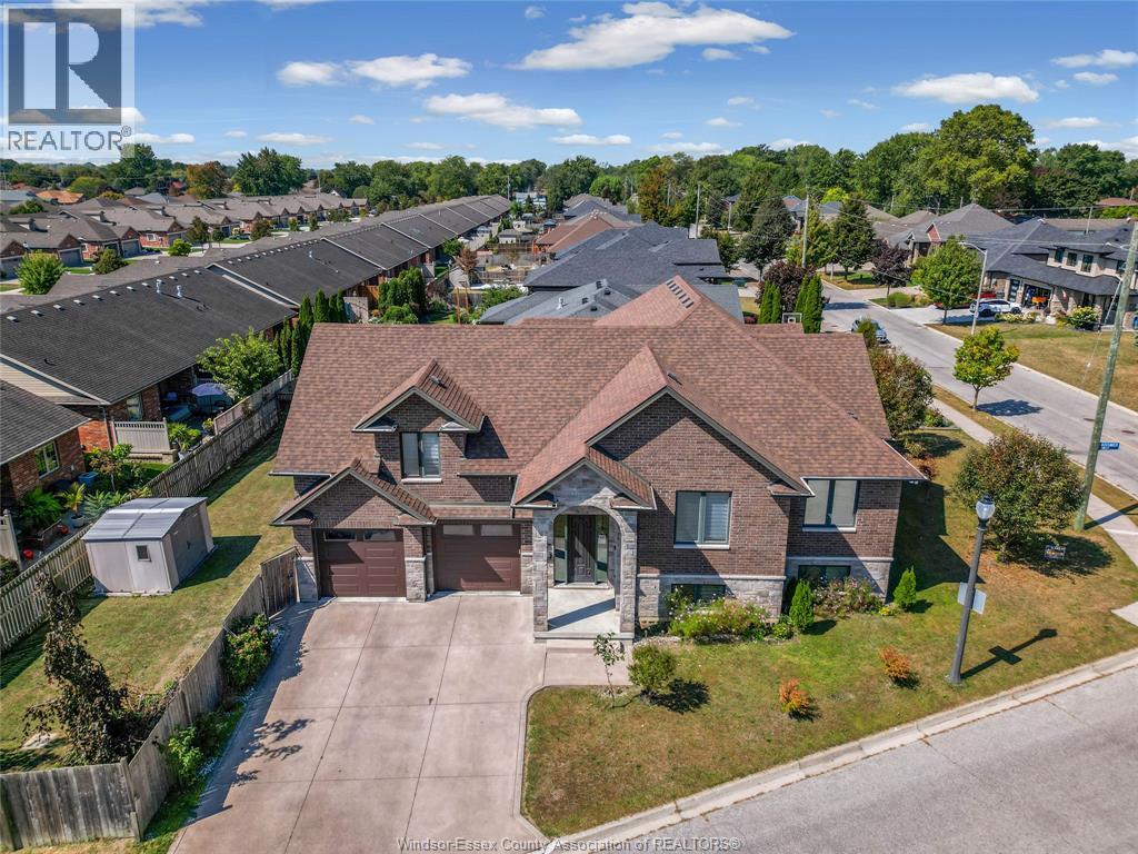 498 SACRED HEART DRIVE, LaSalle, Ontario