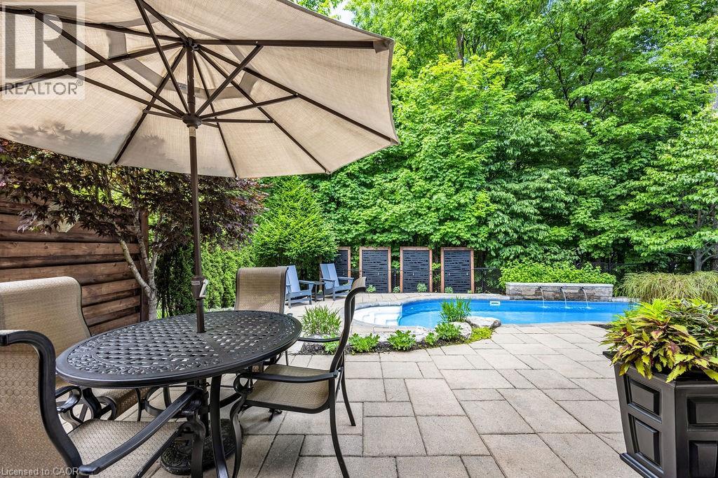 4176 Bianca Forest Drive, Burlington, Ontario  L7M 4L4 - Photo 3 - 40839533
