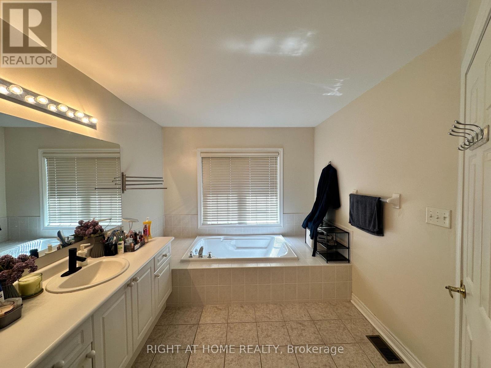 12 - 485 Bristol Road W, Mississauga, Ontario  L5R 4G2 - Photo 11 - W13492022
