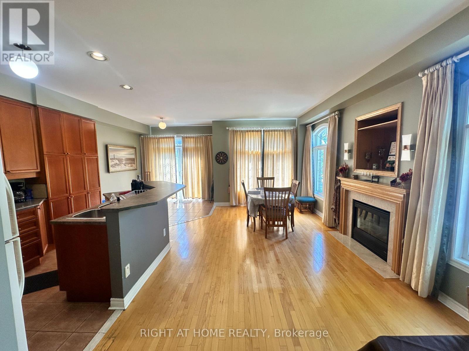 12 - 485 Bristol Road W, Mississauga, Ontario  L5R 4G2 - Photo 5 - W13492022