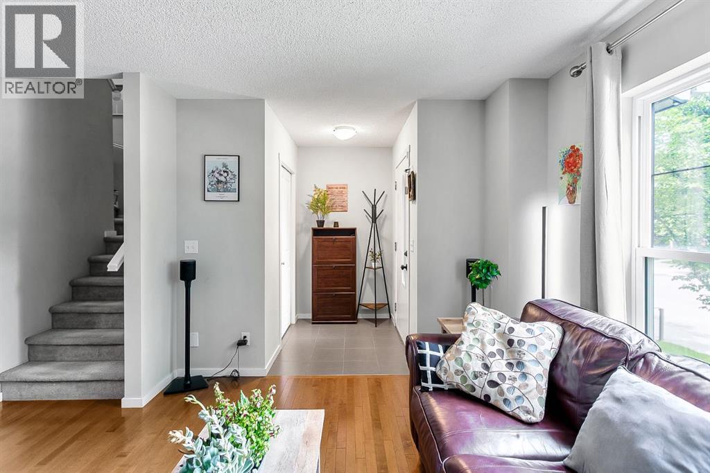 111 Walden Drive SE, Calgary, Alberta  T2X 0N7 - Photo 5 - A2323288