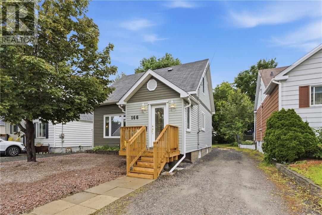 166 Simcoe Street, Sudbury, Ontario  P3C 3L3 - Photo 1 - 2128861