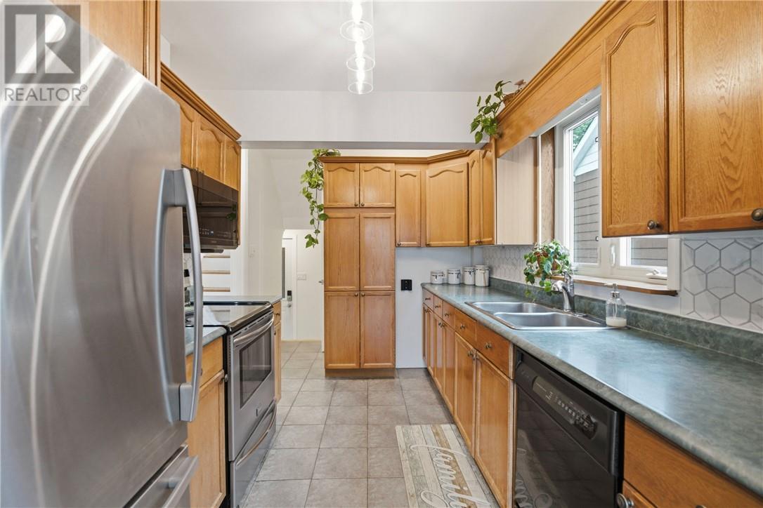 166 Simcoe Street, Sudbury, Ontario  P3C 3L3 - Photo 2 - 2128861