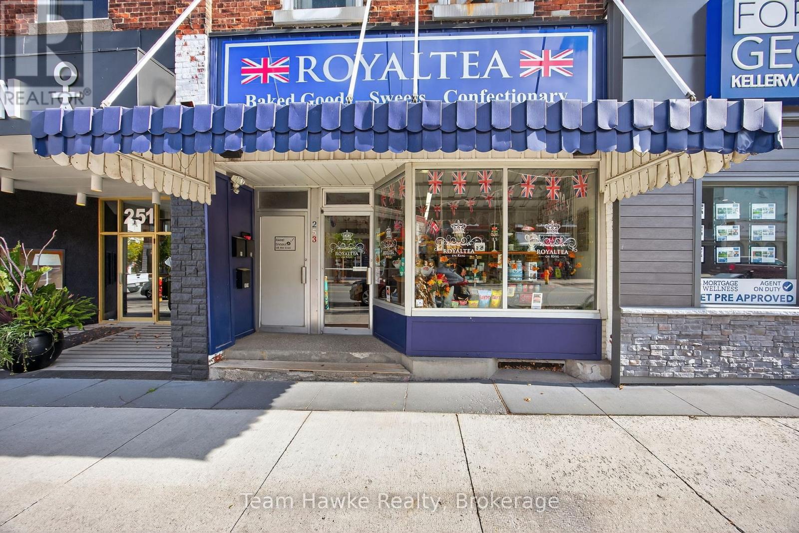 MAIN FLOOR - 253 KING STREET, Midland, Ontario