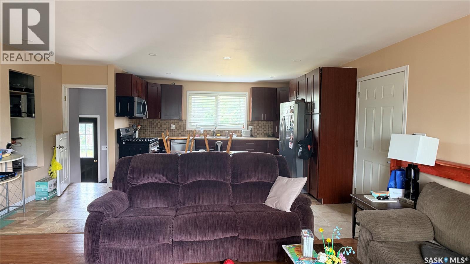 709 Bradley Avenue, Bienfait, Saskatchewan  S0C 0M0 - Photo 4 - SK040903
